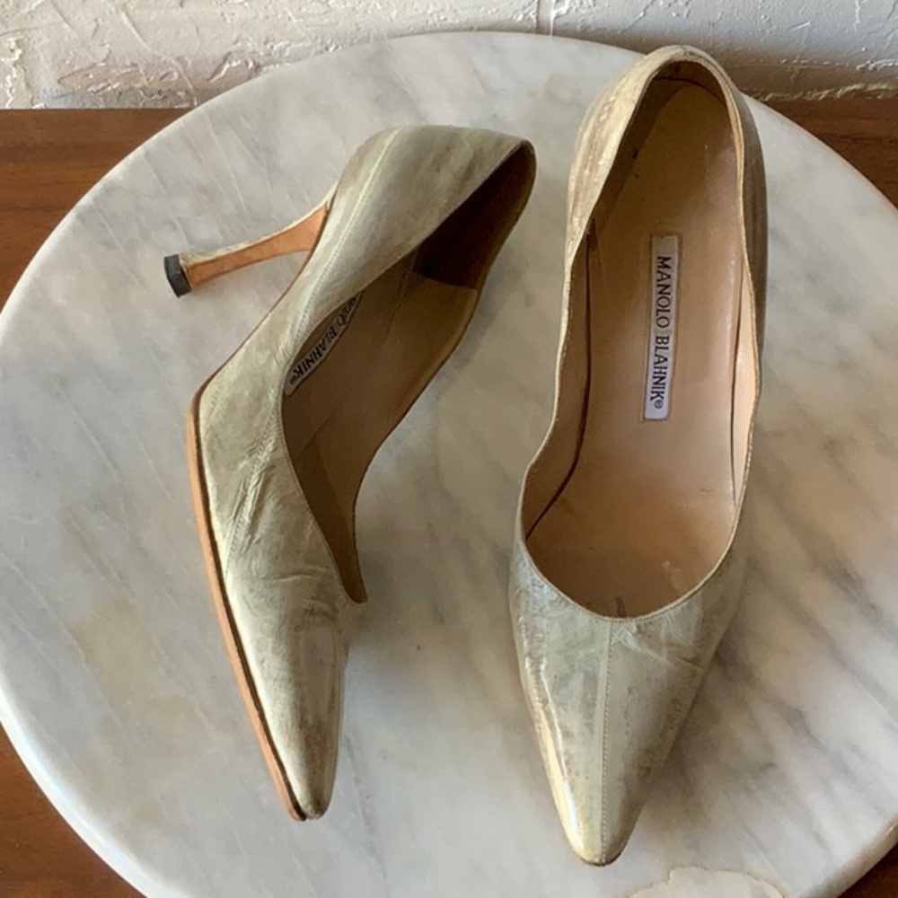 Manolo Blahnik Grey Heels